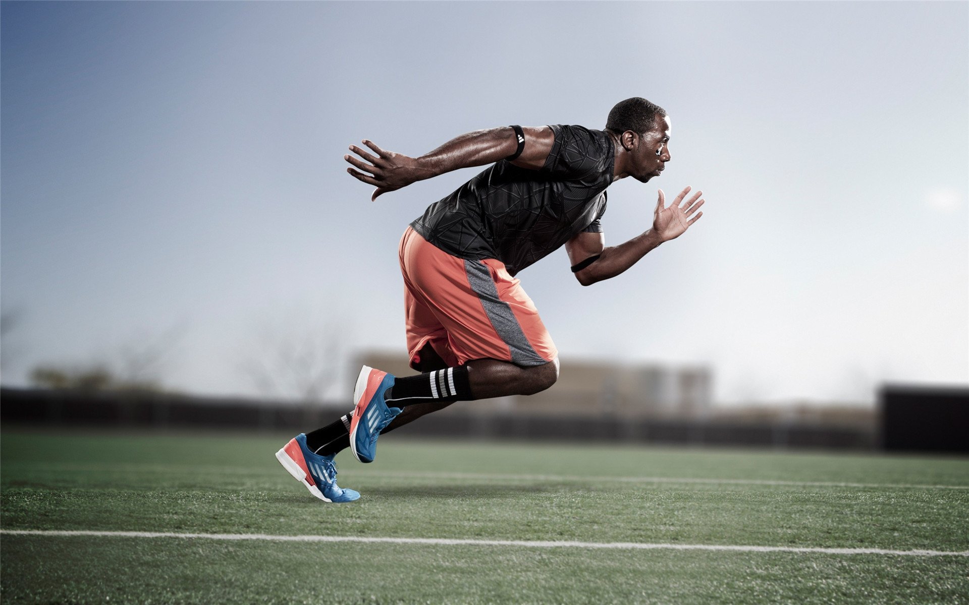 JIU YOU GAME-快速突破配合中锋得分频繁，中锋打法跑位